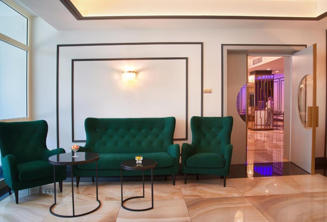 Hotel Univers Kaloşvar Dış mekan fotoğraf