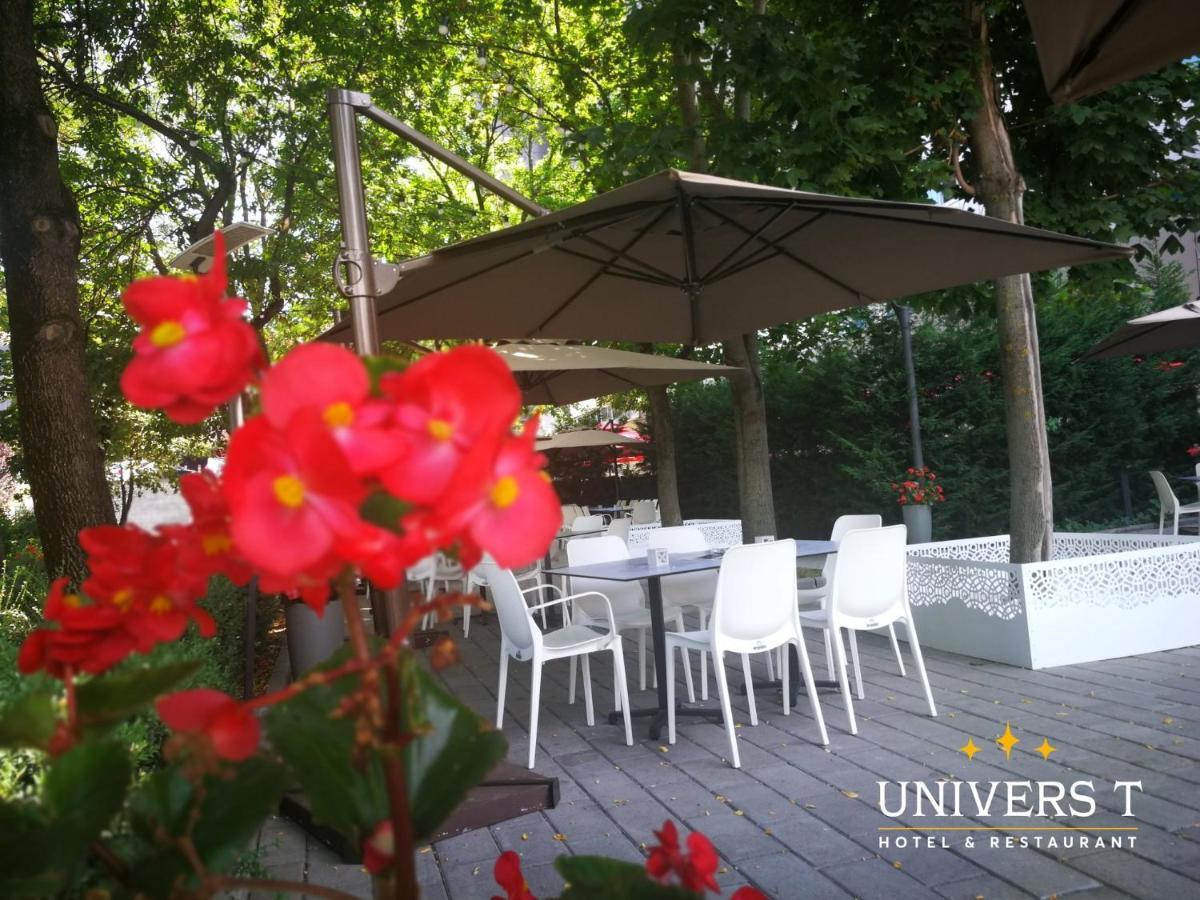 Hotel Univers Kaloşvar Dış mekan fotoğraf