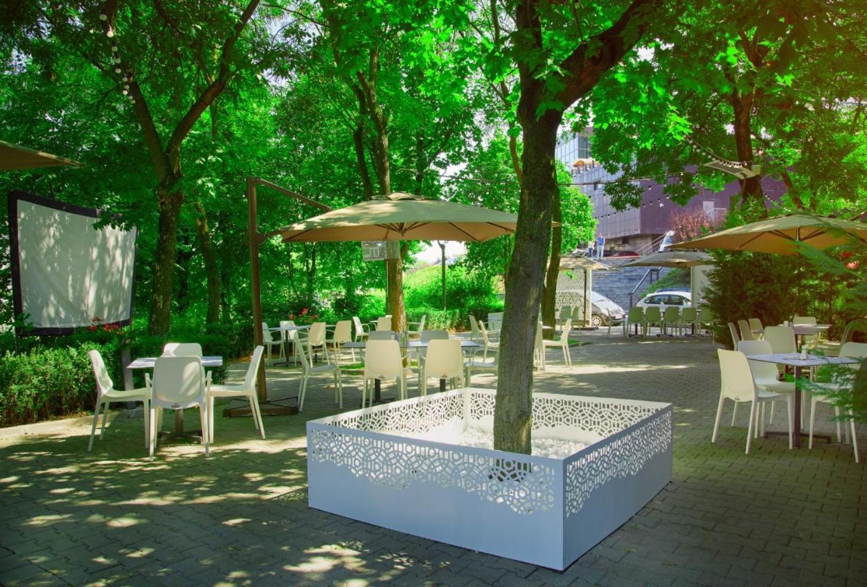 Hotel Univers Kaloşvar Dış mekan fotoğraf
